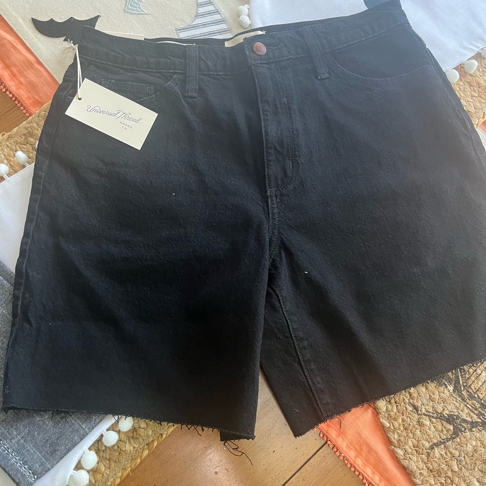 Universal thread high rise vintage straight shorts 10 black